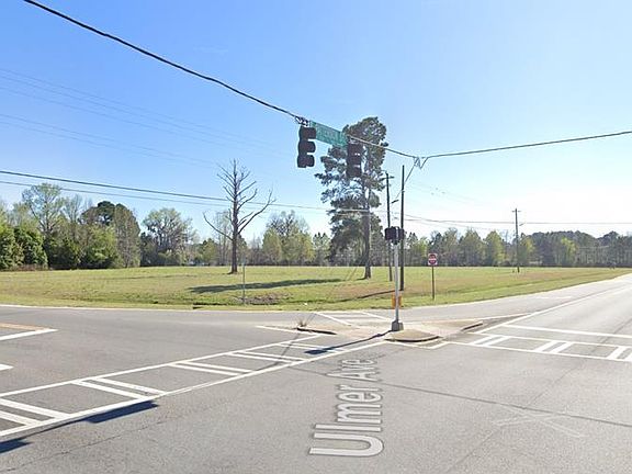 5th image of 1800 S Patterson St