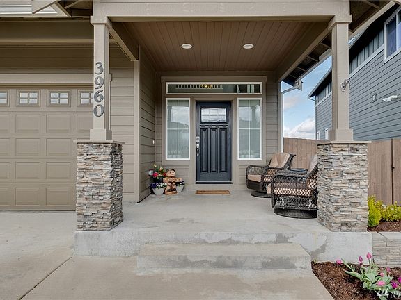 5th image of 3960 Maritime Dr Sw