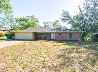 831 N Lydia St, Stephenville, TX 76401
