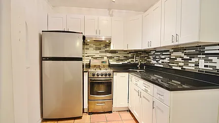 Rented by Park Property Advisors