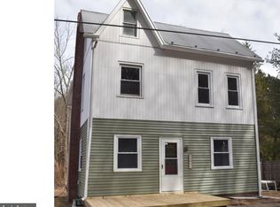 2611 Panther Valley Rd, Pottsville, PA 17901