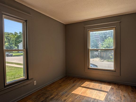 4th image of 538 N Winnebago St #1