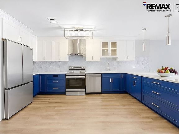3rd image of 1615 Bergen St #1