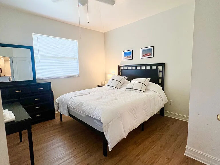 724 SW 47th St #209 — Photo 12