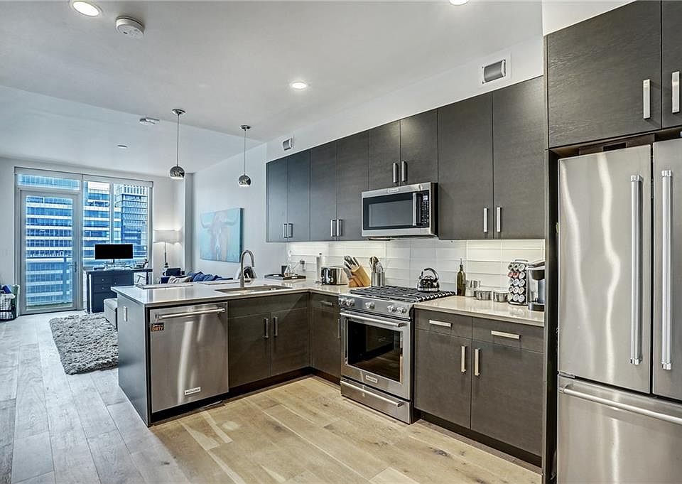 1st image of 222 West Ave Unit 2611