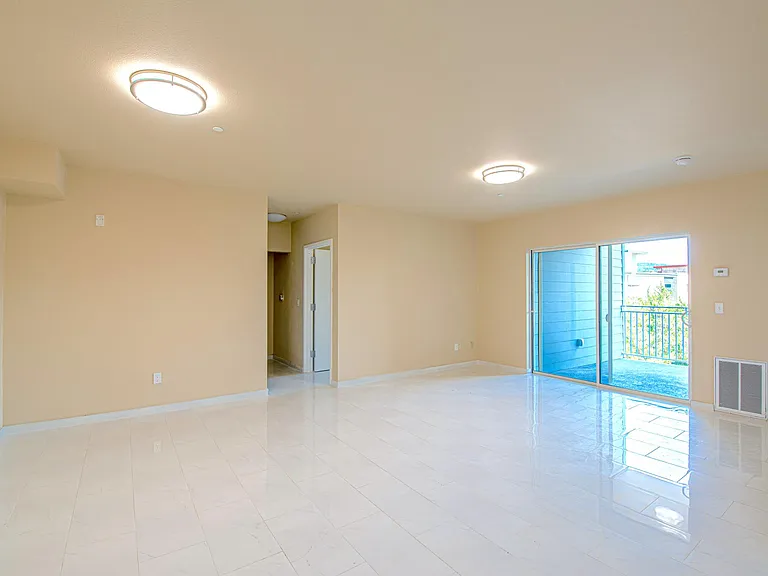 317 Lester Ave #103 — Photo 6
