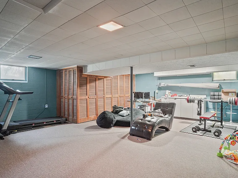 2490 Coronado Ave — Photo 16