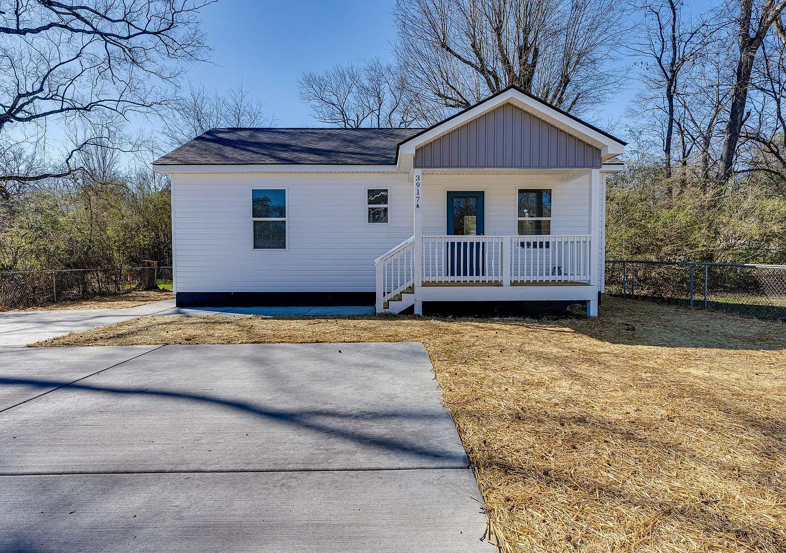 2 BR 1 BA house for Rent — Photo 1