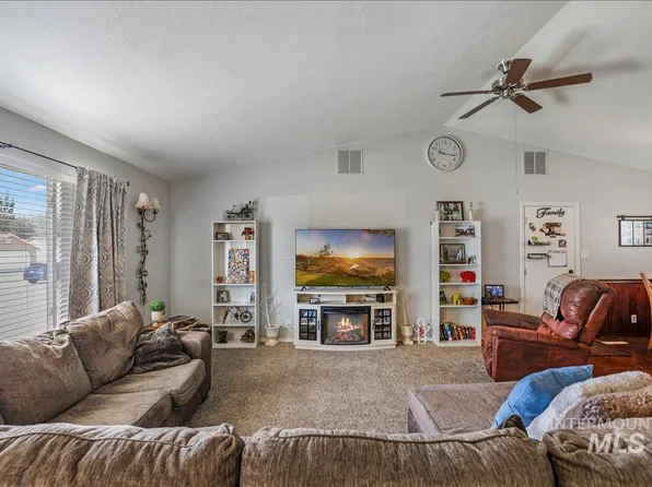 206 Diamond Dr, Kimberly, ID 83341