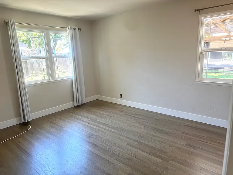 1295 Walnut Dr — Photo 16