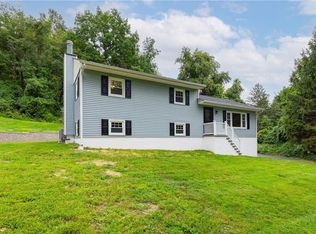 8 Brothers Rd, Poughquag, NY 12570