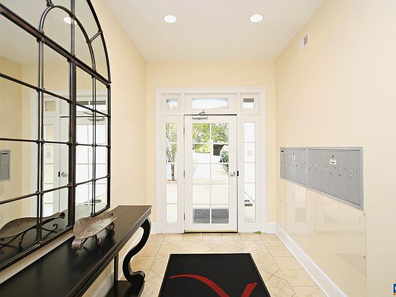 5th image of 1001 Market St E #1
