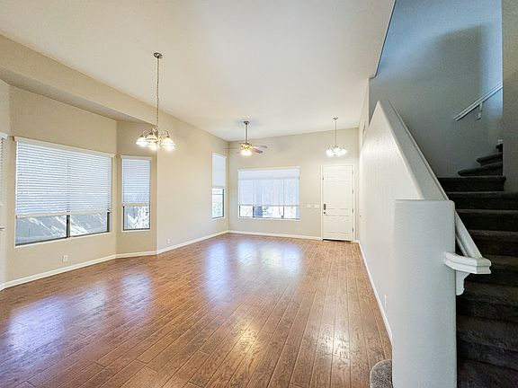 4th image of 1655 E Washington Ct