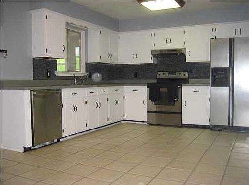 2nd image of 362 Lawrence Dr