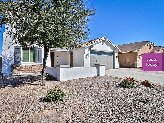 3rd image of 2556 E Orleans Dr