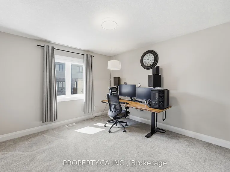 629 Wild Rye St W — Photo 33