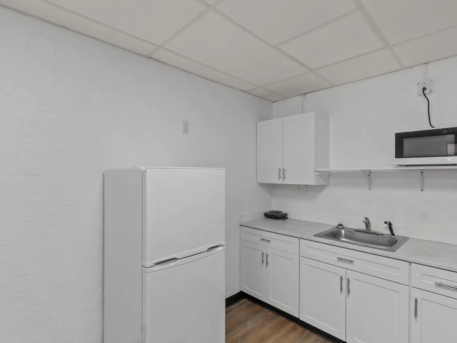 Studio, 330 sqft, $700 — Photo 4