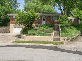 140 Circle Dr, Fairborn, OH