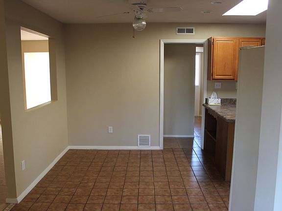 3rd image of 1138 E 10th St