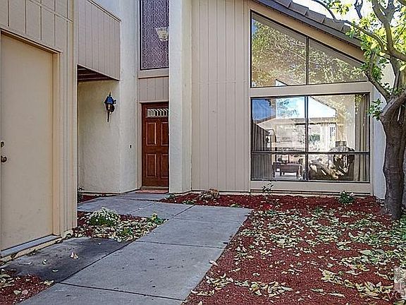 2nd image of 10390 Boulder Ct