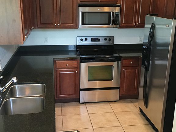 2nd image of 2316 Grand Central Pkwy APT 7