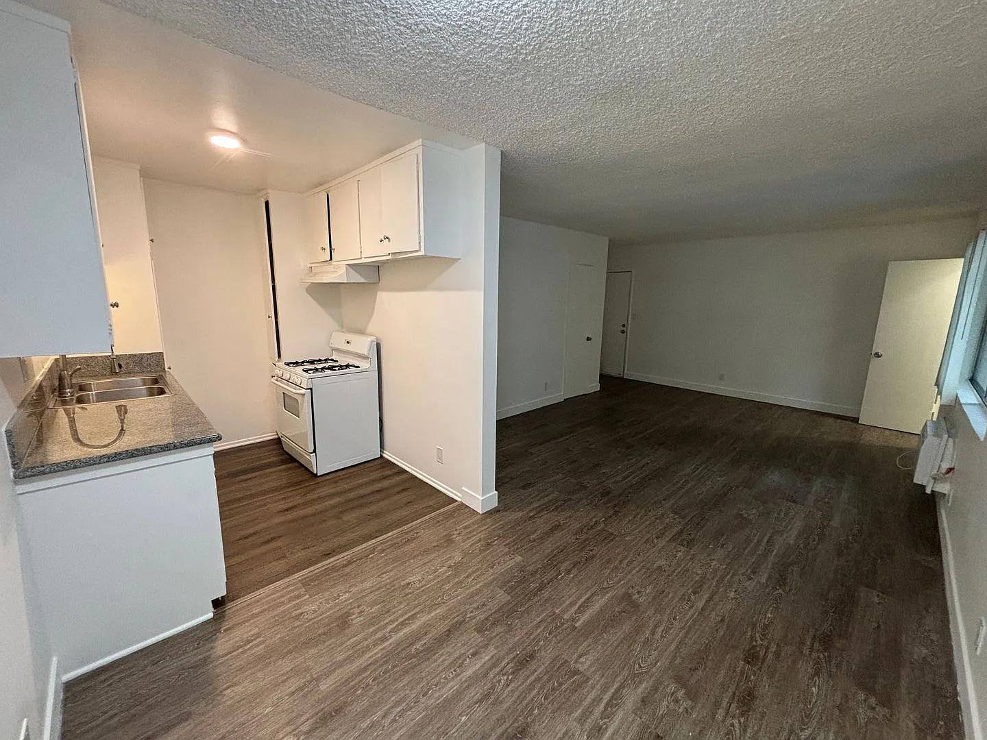 4540 Vista Del Monte — Photo 1