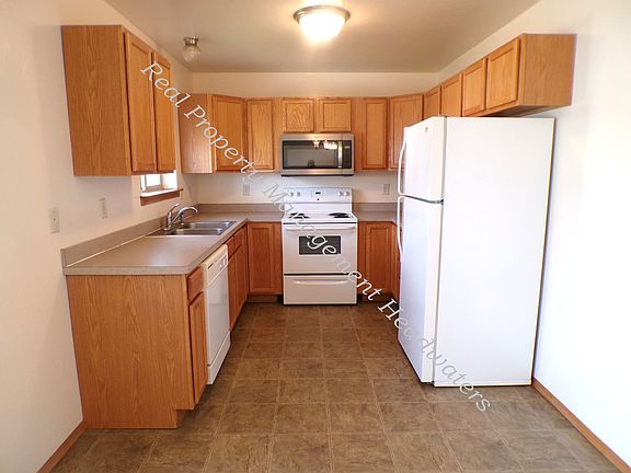 2nd image of 3836 Tulip St Unit 4