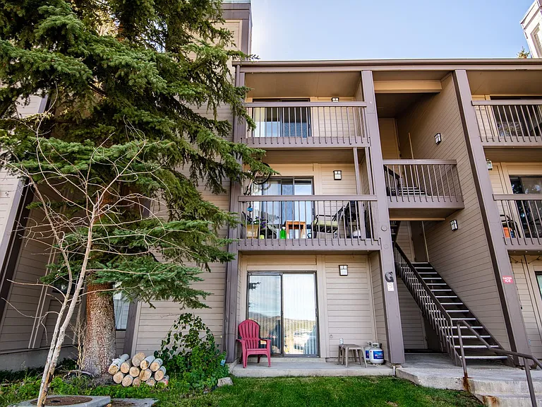 1660 Upper Ironhorse Loop #G5 — Photo 2