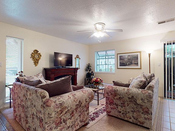 4th image of 5963 McKinney Dr NE