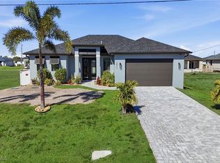 3911 NW 40th Ter, Cape Coral, FL 33993