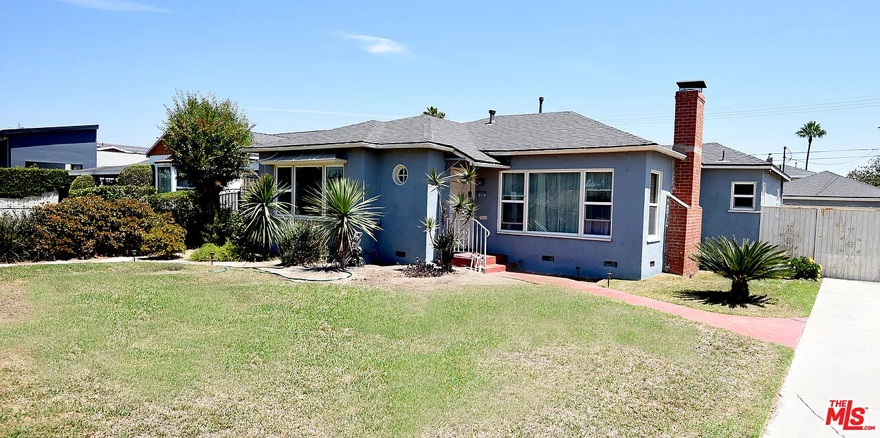 3 bed, 2.0 bath, 1510 sqft, $4,750 — Photo 1