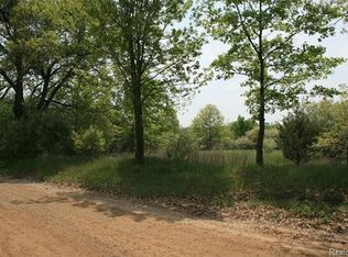 Bentley Lake Rd, Howell, MI 48843