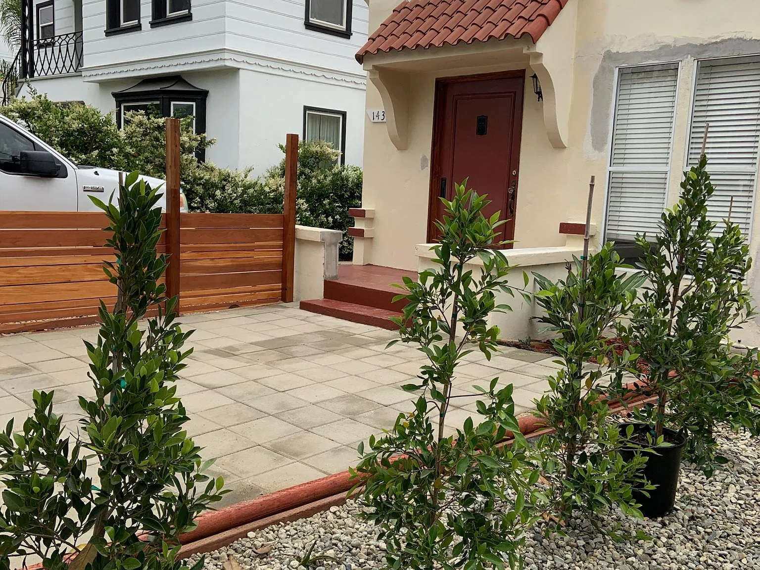2 bed, 900 sqft, $3,200 — Photo 3