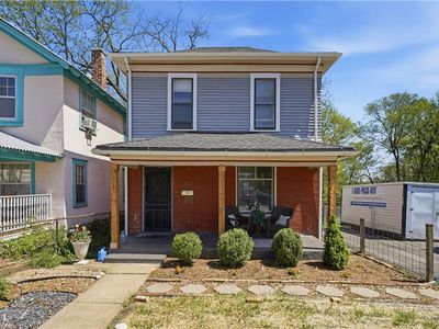 3121 Grand Ave, Kansas City, MO, 64111