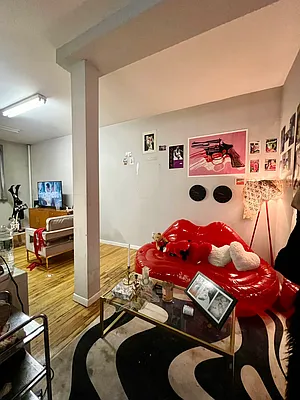 Rented by REAL New York | media 3