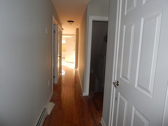 2nd image of 117 2 170 Street Saint Albans