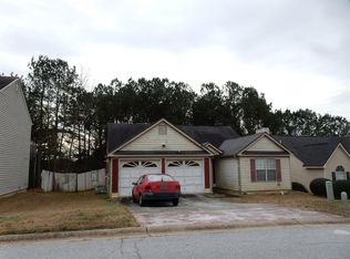 7903 Woodlake Dr, Riverdale, GA 30274