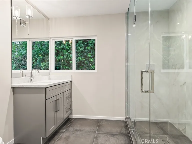 19660 Valdez Dr — Photo 11