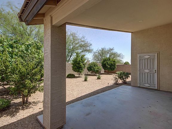5th image of 44808 W Juniper Ave
