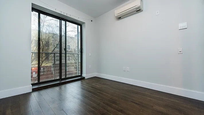 Rented by Nooklyn NYC LLC | media 9