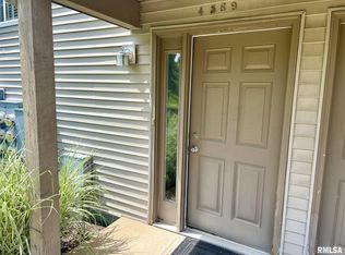 4569 N Thornhill Dr #201B, Peoria, IL 61615