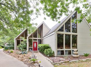 6000 Waldham Grove Ln, Bryan, TX 77802
