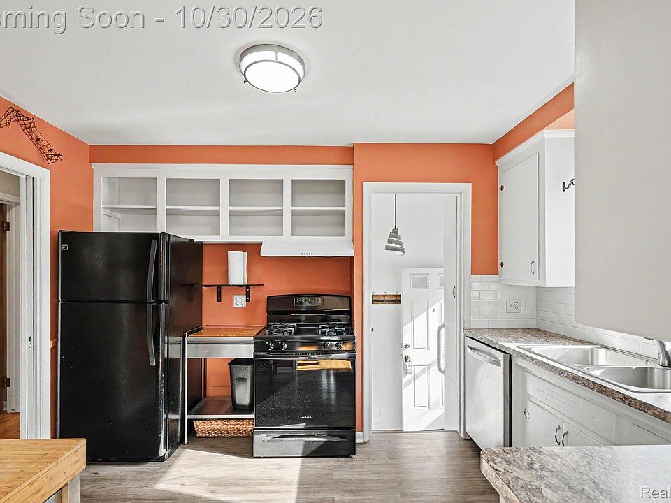 15510 Fox St, photo 9