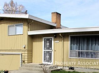 2516 NE 95th St, Seattle, WA 98115