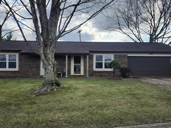 121 Concord Cir, Mascoutah, IL 62258