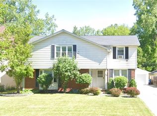 22 Brittany Dr, Amherst, NY 14228