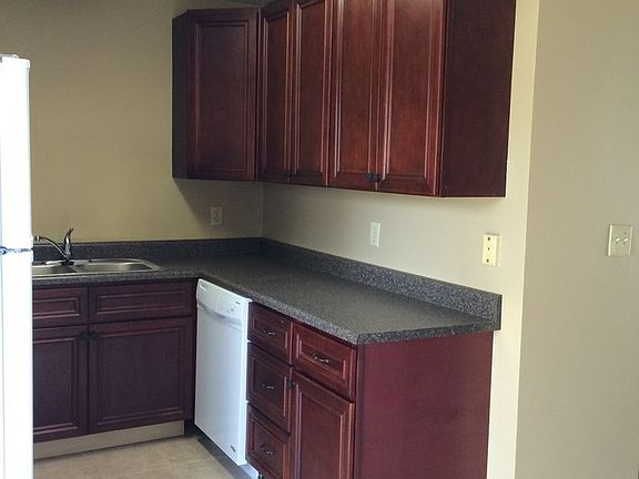 2nd image of 3535 Vine St #B4