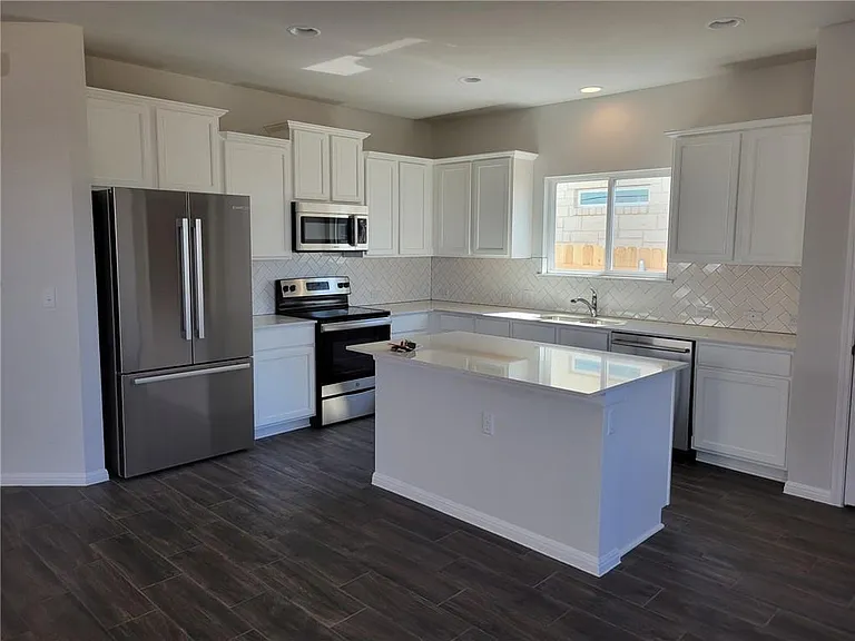 9717 Grapevine Leaf Dr — Photo 4