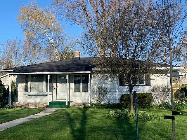 2nd image of W67N391 Grant Ave