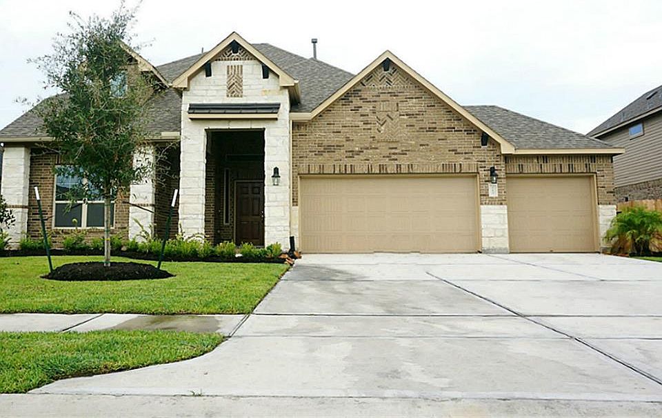 1st image of 745 Cumberland Ridge Ln
